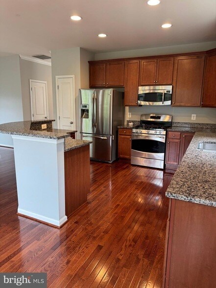 Building Photo - 307 Woodstream Blvd