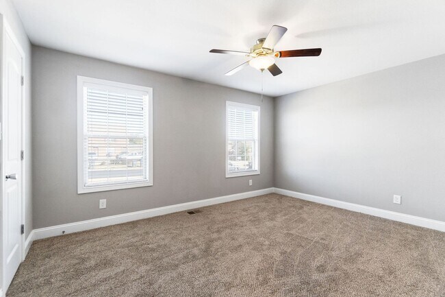 Building Photo - 1816 Beckett Dr