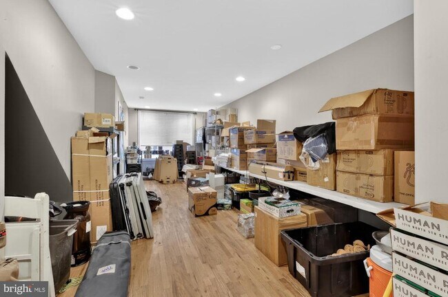 Building Photo - 1708 N 5th St