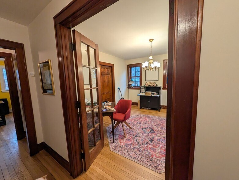 Building Photo - 17 Pratt St