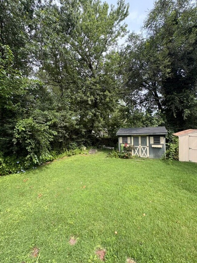 Building Photo - 13520 Grenoble Dr