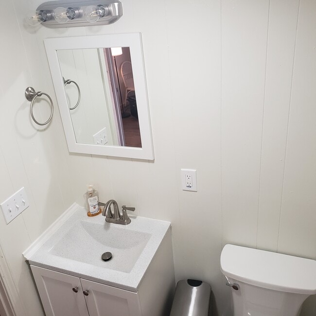 Building Photo - 1134 Pink Mountain Blvd