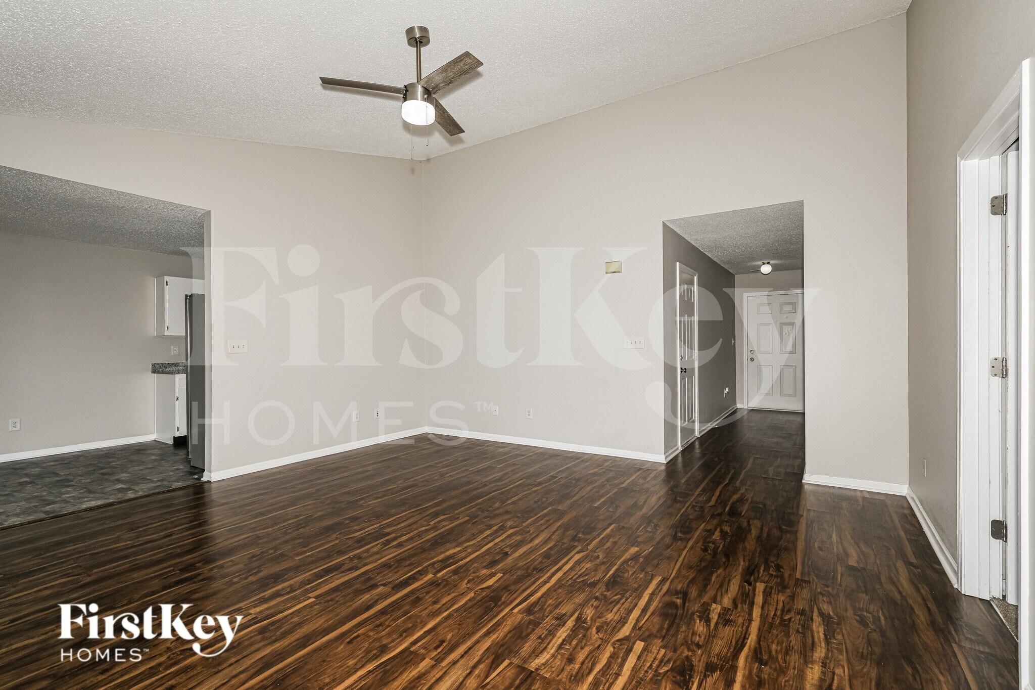 Building Photo - 9762 Trail Dr