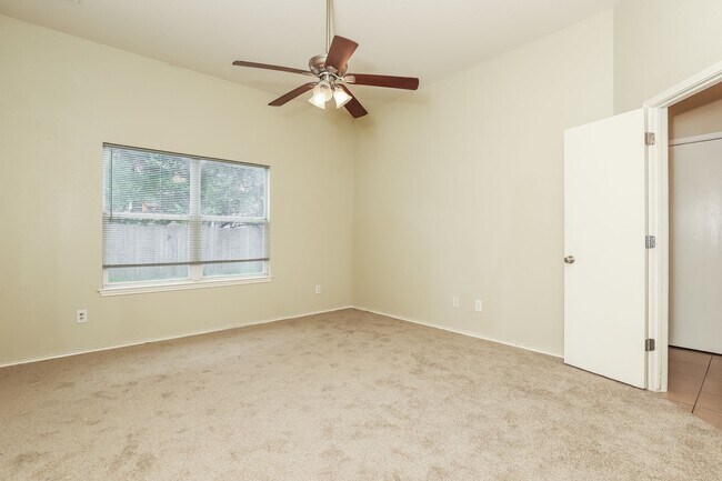 Building Photo - 20521 Buteo St