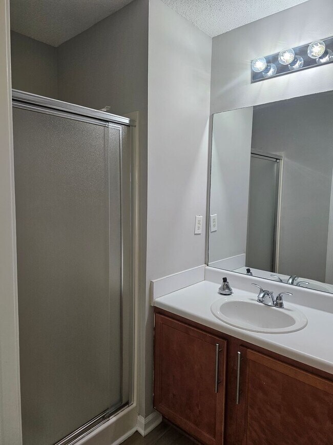 Building Photo - Move In special! 1/2 off the first Months rent!! 2 Bedrooms, 2.5 Baths Townhouse located in a Qui...