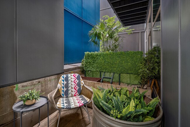 Building Photo - 1408 12th Ave