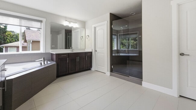 Building Photo - Bothell Home with ADU and Strong Rental Potential