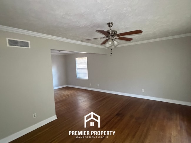 Building Photo - 1085 S.Perkins Rd