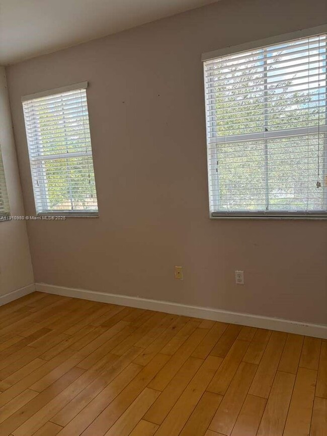 Building Photo - 8666 NW 114th Ave