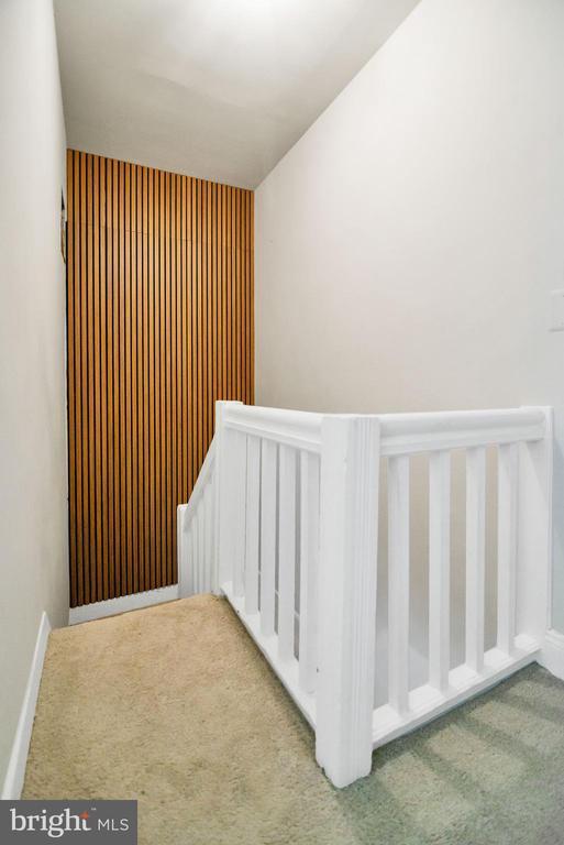 Building Photo - 2214 Wilkens Ave