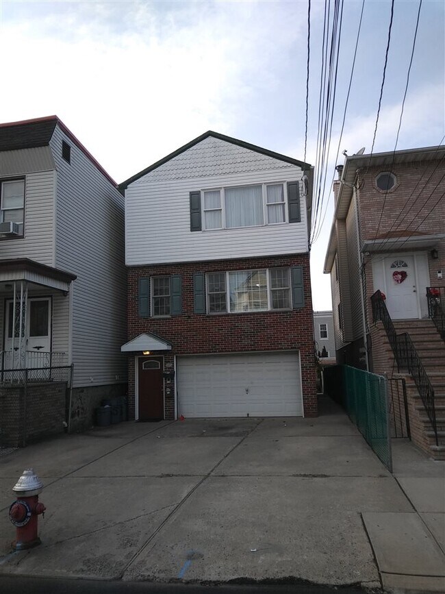 245 Hancock Ave 245 Hancock Ave Jersey City NJ 07307 Apartment Finder