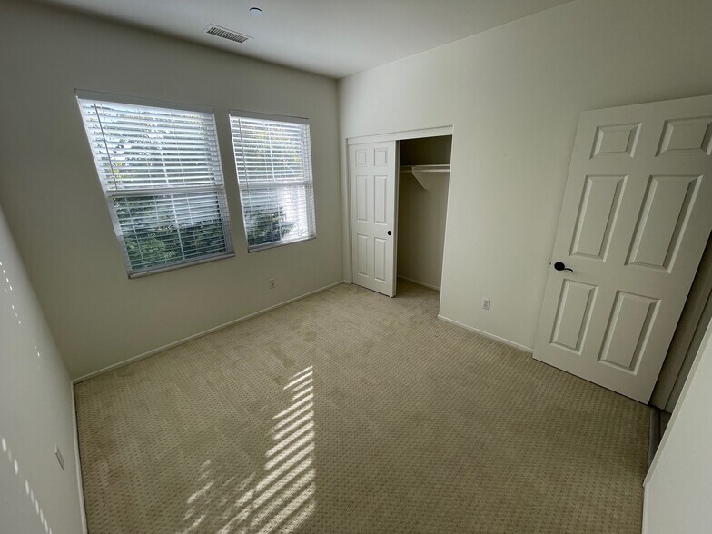 Building Photo - 3351 Via Trentino