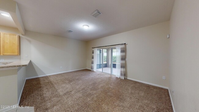 Building Photo - 13339 Solar Dr