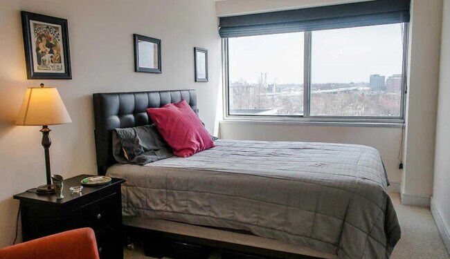 Building Photo - 800 4th St SW