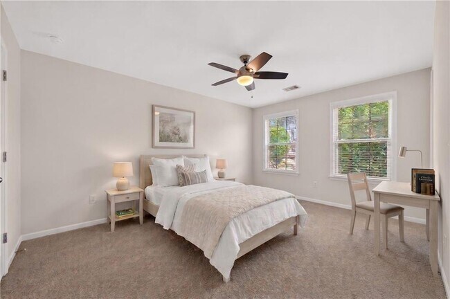 Building Photo - 1020 Kendall Grove Ct