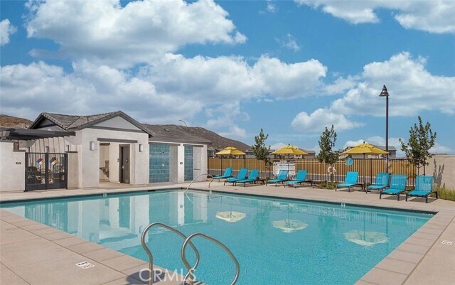 Building Photo - 32741 Manhattan Ave