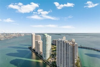 Building Photo - 300 Biscayne Blvd Way