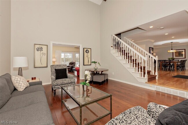 Building Photo - 26055 Hurlingham Rd