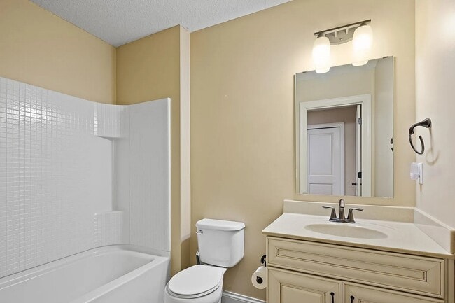 Building Photo - 11274 Whitewater Dr