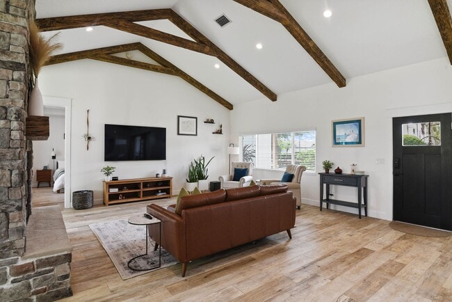 Building Photo - Luxurious living in Winter Park