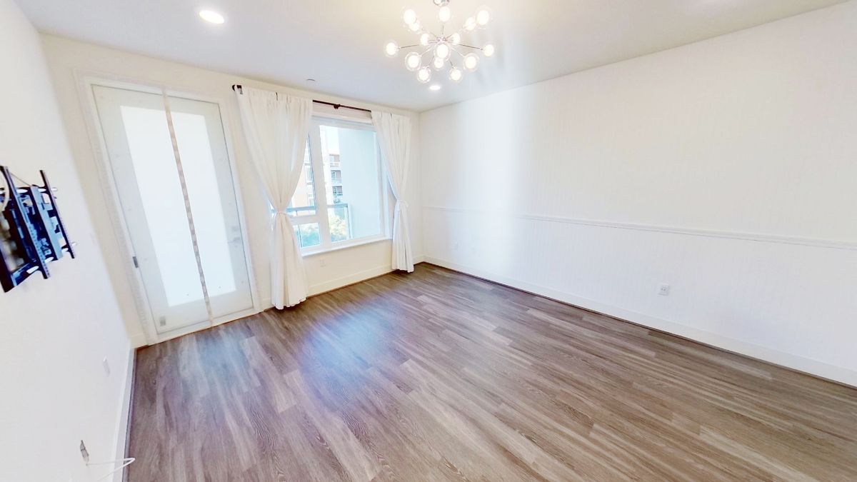 Building Photo - 5933 Sunstone Dr