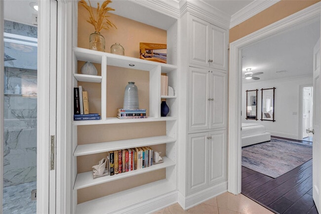 Building Photo - 1401 S Ocean Dr