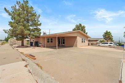 Building Photo - 2 bedroom Duplex in Northeast El Paso