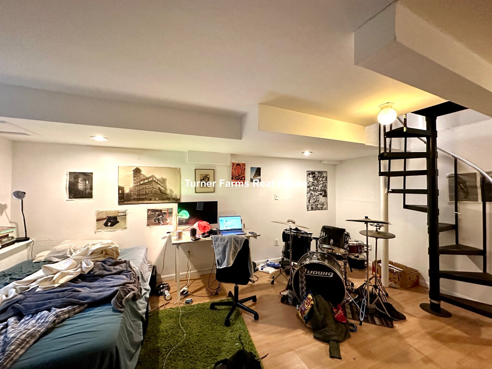 Building Photo - 8 Sewall St