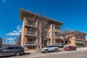 Building Photo - 627 Clara Ave