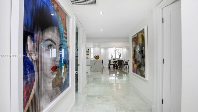 Building Photo - 1920 S Ocean Dr