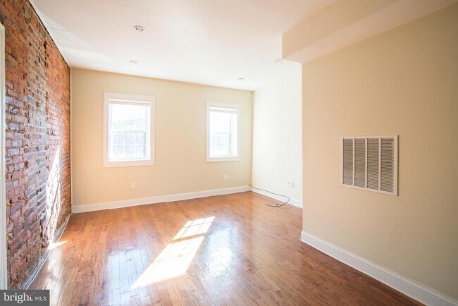 Building Photo - 1836 E Passyunk Ave