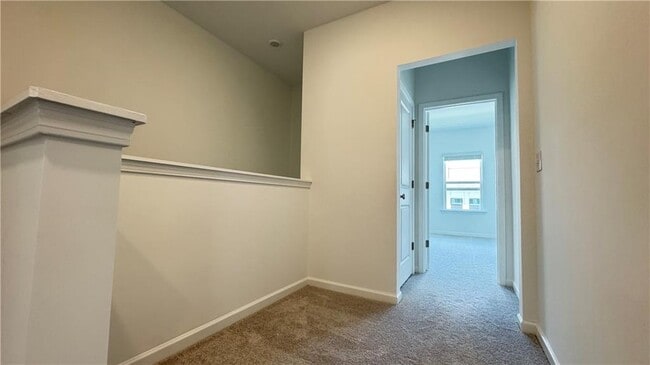 Building Photo - 104 Holt Ln