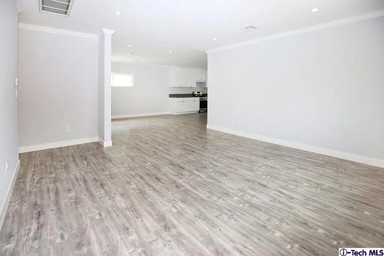 Building Photo - 7435 Collett Ave