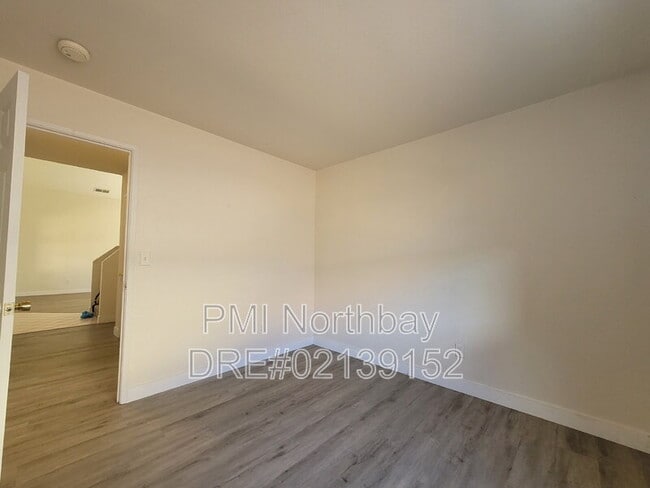 Building Photo - 937 Iron Dr