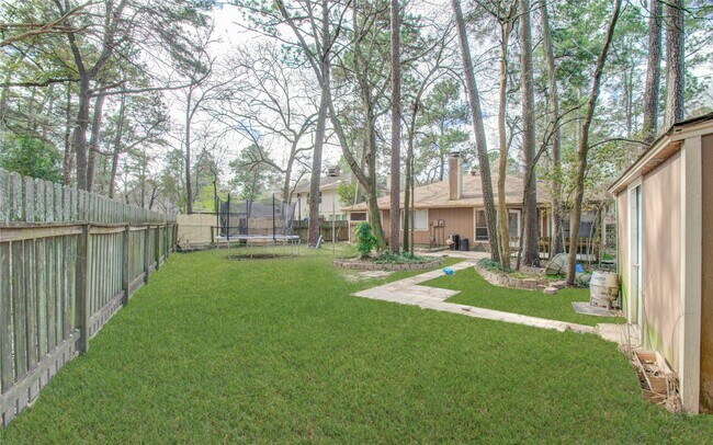 Building Photo - 5010 Village Springs Dr