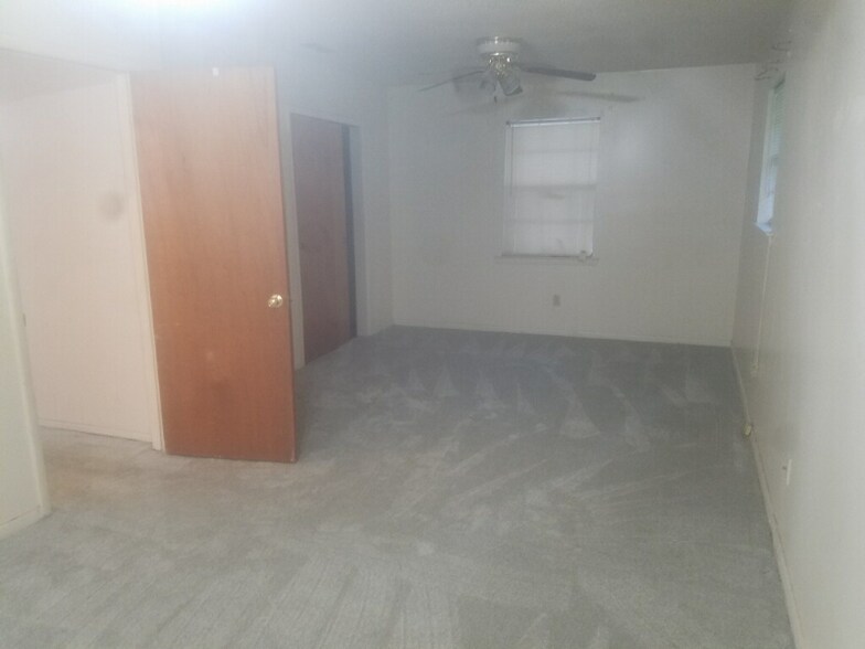 Building Photo - 718 Orange St