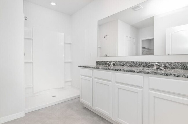 Building Photo - 2759 Sunnyvale St