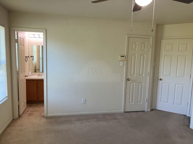 Building Photo - 3000 Tangent Ct