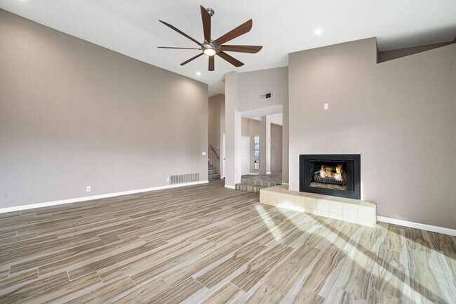 Building Photo - 46395 Ryway Pl