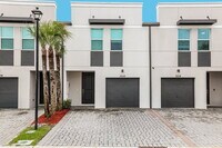 Building Photo - 3510 Joshua Tree St