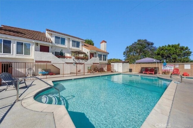 Building Photo - 2740 Gramercy Ave