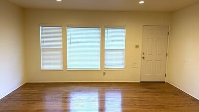 Building Photo - 3590 Cedar Ave