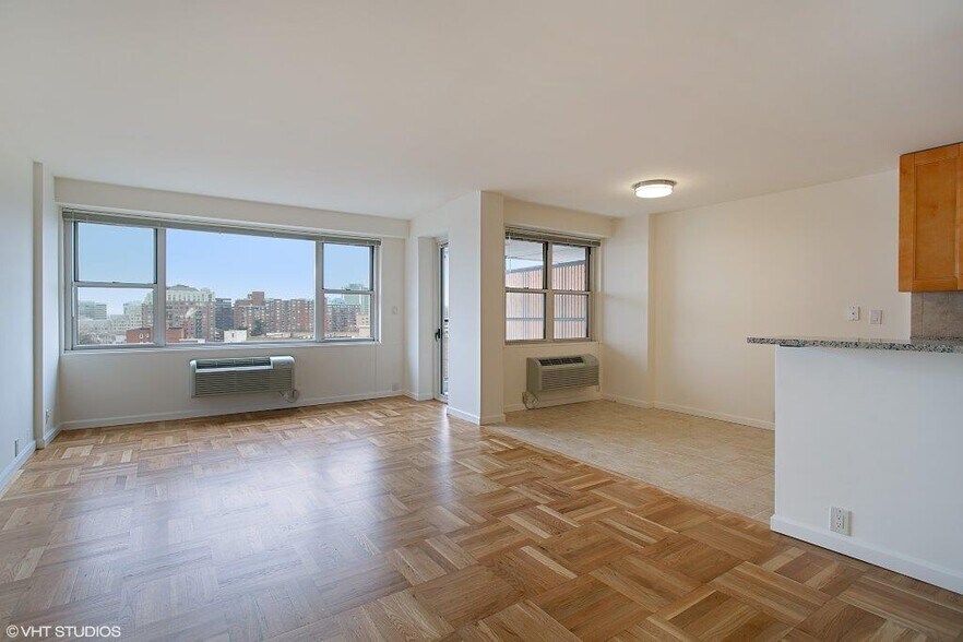 Building Photo - 26 Strawberry Hill Ave