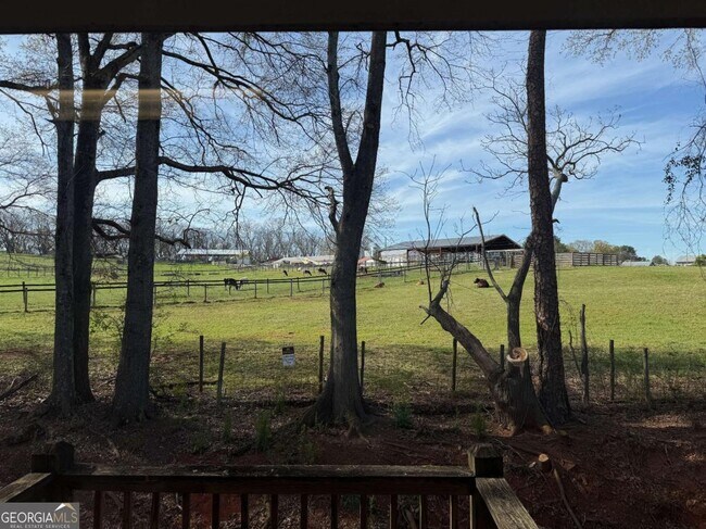 Building Photo - 100 Woodstone Dr