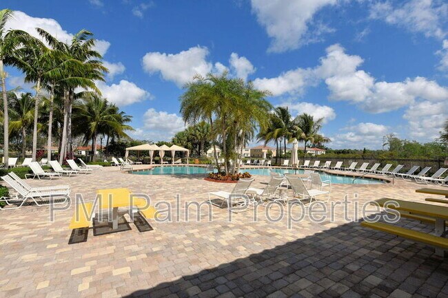 Building Photo - 3001 Strada Court