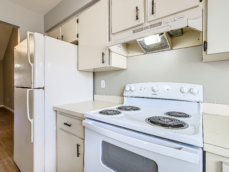 Building Photo - 1015 Harden Ct