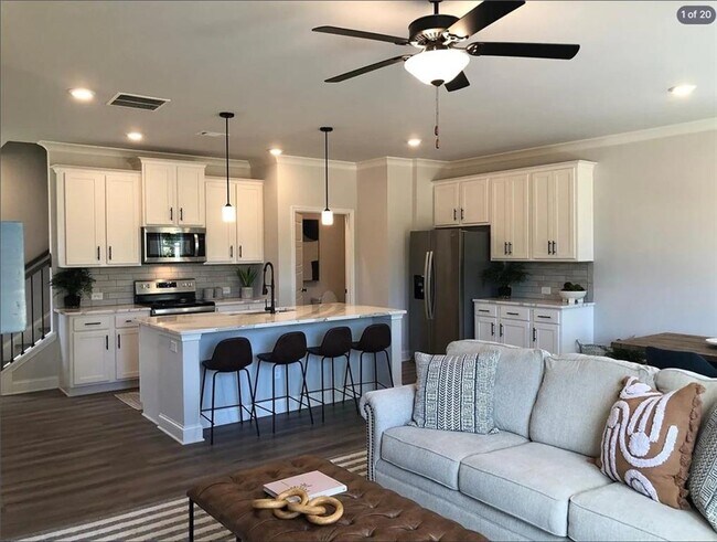 Building Photo - 4729 Cypress Pk Dr