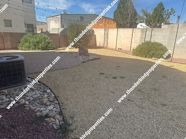 Building Photo - Gated community near Sandia Labs & KAFB