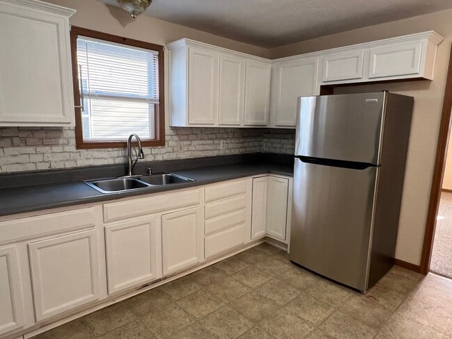 Building Photo - 1439 N Texas Ave