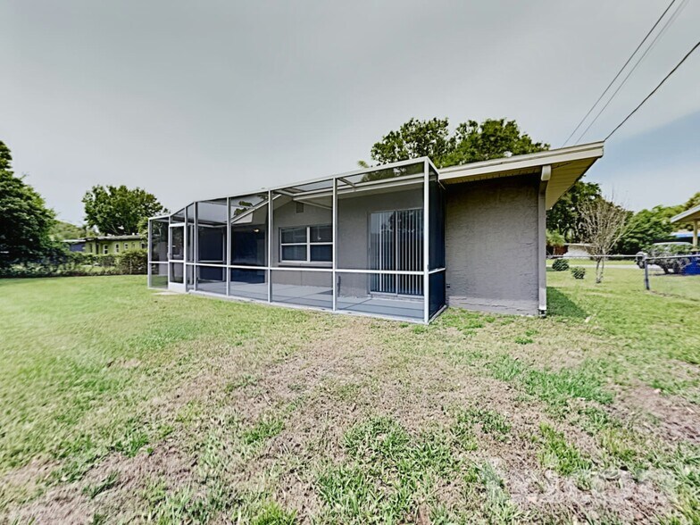 Building Photo - 1447 Fairmont St